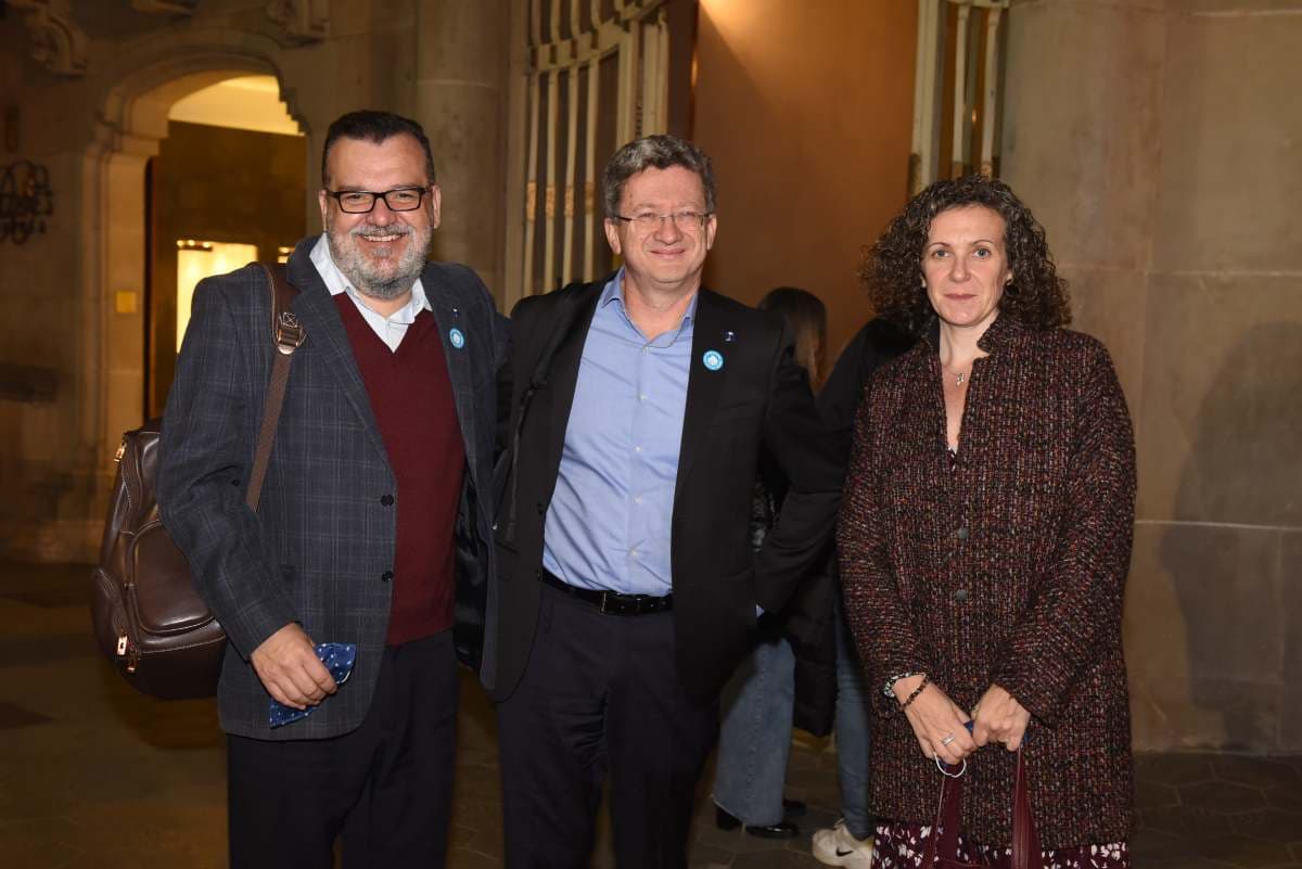 Representants institucionals en un acte de la Fira Sí, i millor